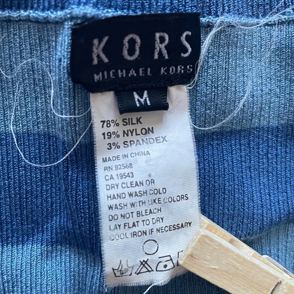 Michael Kors Silk Turtleneck Tank Top - Picture 2 of 3